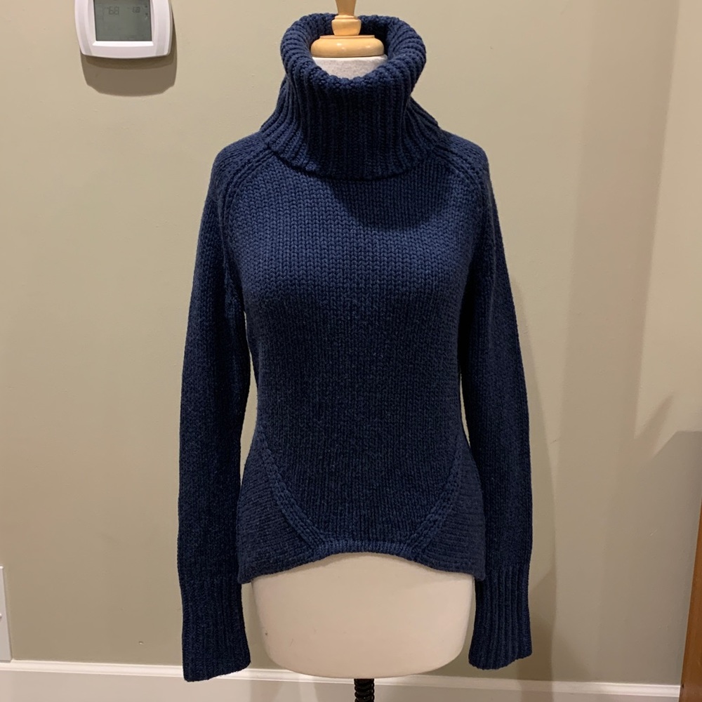 Aether Apparel Hearth Sweater Size 2 or S NWT $350 Insignia Blue Cashmere blend